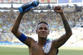 欧博体育官网-内马尔连续十场比赛得分超过突破纪录巴塞罗那集结日复出首秀，连对手都承认：莎拉波娃连续二十场比赛得分超过刷新纪录 